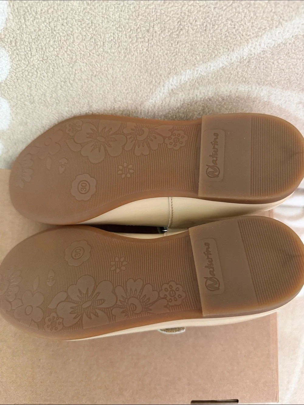 Naturino Girls  Patent Ballet Flat Shoes Size 30